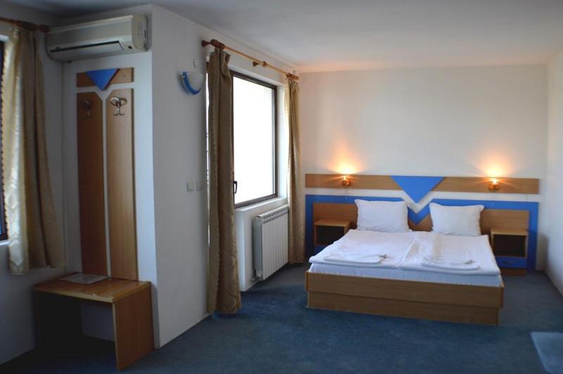 Saint George - Old Nesebar Hotel Room photo